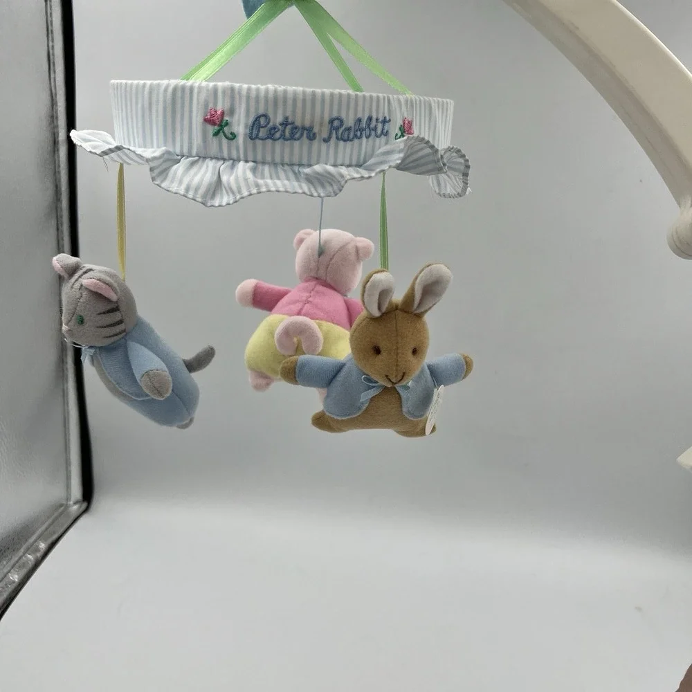Vintage 1980's Eden Peter Rabbit And Friends Butterfly Baby Nursery Lullaby Crib